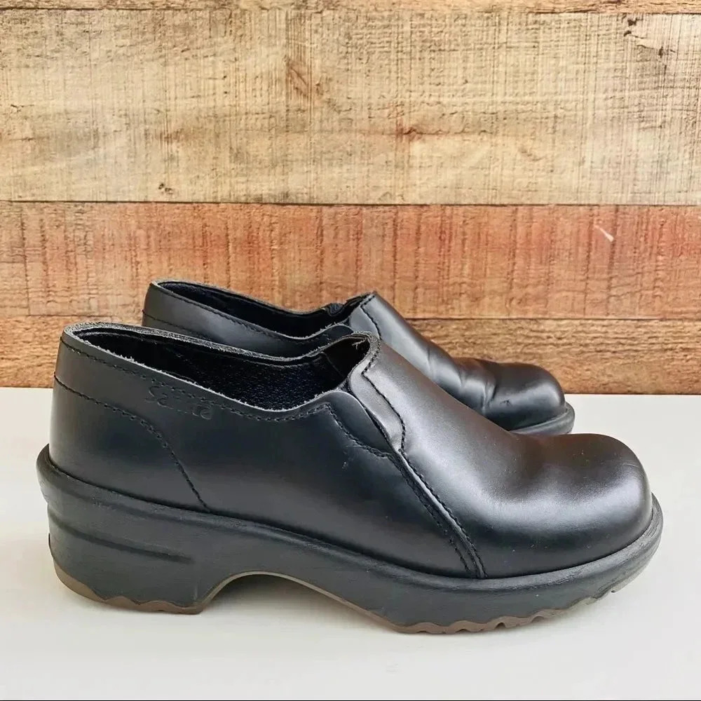 Sanita Leather Clogs